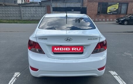 Hyundai Solaris II рестайлинг, 2013 год, 700 000 рублей, 10 фотография