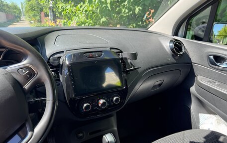 Renault Kaptur I рестайлинг, 2019 год, 1 300 000 рублей, 15 фотография