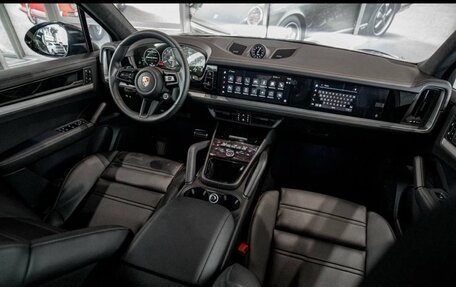 Porsche Cayenne III, 2024 год, 19 500 000 рублей, 21 фотография