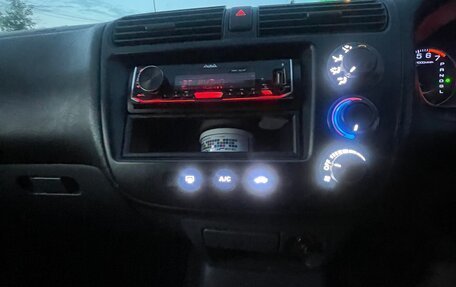 Honda Civic Ferio III, 2004 год, 510 000 рублей, 20 фотография