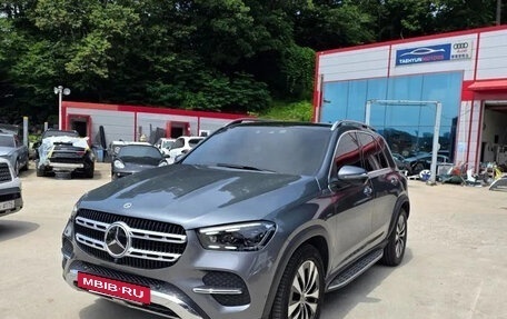 Mercedes-Benz GLE, 2024 год, 7 820 000 рублей, 2 фотография