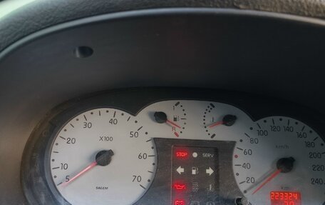 Renault Symbol I, 2003 год, 350 000 рублей, 2 фотография