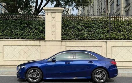 Mercedes-Benz A-Класс, 2021 год, 1 590 000 рублей, 3 фотография