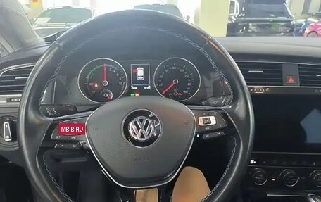 Volkswagen Golf VII, 2020 год, 1 267 010 рублей, 11 фотография