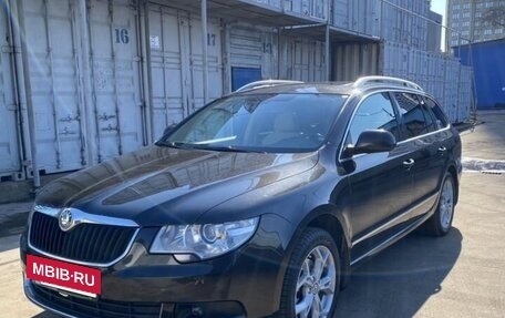 Skoda Superb III рестайлинг, 2012 год, 1 500 000 рублей, 24 фотография