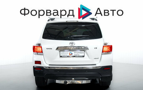 Toyota Highlander III, 2013 год, 1 990 000 рублей, 6 фотография