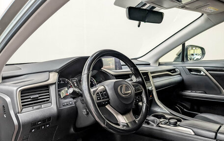 Lexus RX IV рестайлинг, 2016 год, 3 150 000 рублей, 17 фотография