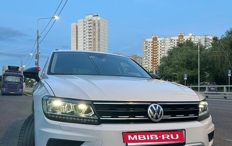 Volkswagen Tiguan II, 2020 год, 2 840 000 рублей, 3 фотография