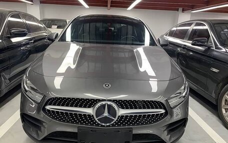 Mercedes-Benz A-Класс, 2022 год, 1 670 000 рублей, 3 фотография