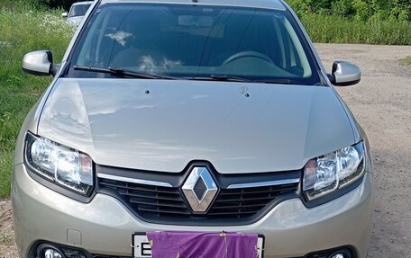 Renault Sandero II рестайлинг, 2016 год, 950 000 рублей, 1 фотография
