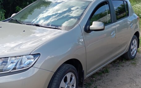 Renault Sandero II рестайлинг, 2016 год, 950 000 рублей, 2 фотография