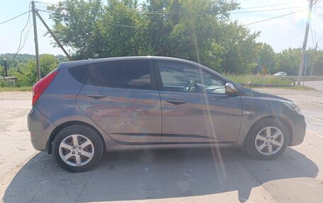 Hyundai Solaris II рестайлинг, 2012 год, 830 000 рублей, 4 фотография