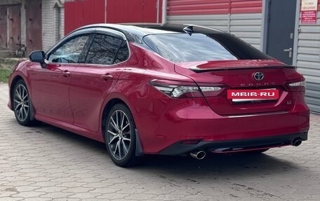 Toyota Camry, 2021 год, 3 030 000 рублей, 8 фотография