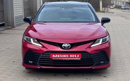 Toyota Camry, 2021 год, 3 030 000 рублей, 9 фотография