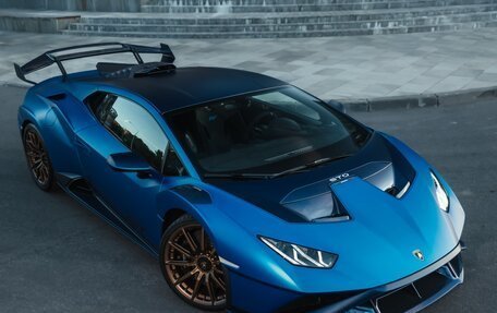 Lamborghini Huracán, 2023 год, 44 500 000 рублей, 2 фотография