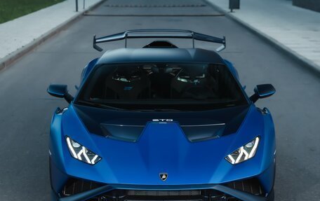 Lamborghini Huracán, 2023 год, 44 500 000 рублей, 3 фотография