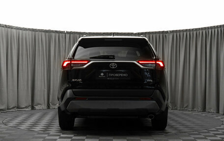 Toyota RAV4, 2020 год, 3 900 000 рублей, 6 фотография