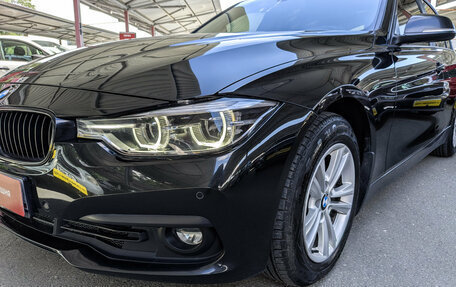 BMW 3 серия, 2018 год, 1 949 900 рублей, 18 фотография