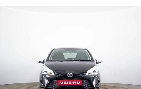 Toyota Vitz, 2017 год, 999 000 рублей, 2 фотография