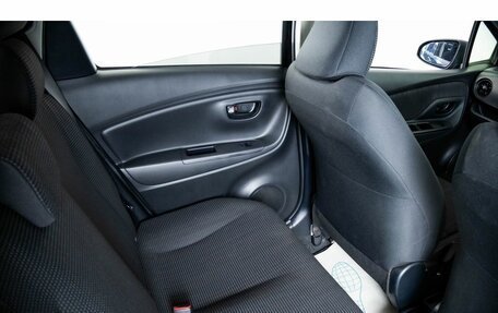 Toyota Vitz, 2017 год, 999 000 рублей, 8 фотография