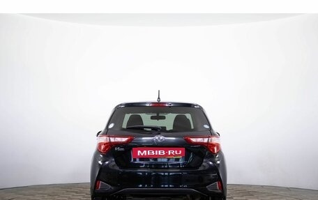 Toyota Vitz, 2017 год, 999 000 рублей, 5 фотография