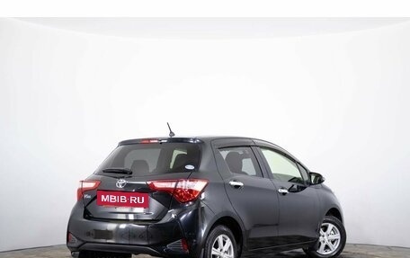 Toyota Vitz, 2017 год, 999 000 рублей, 4 фотография