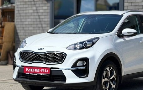 KIA Sportage IV рестайлинг, 2020 год, 2 490 000 рублей, 5 фотография