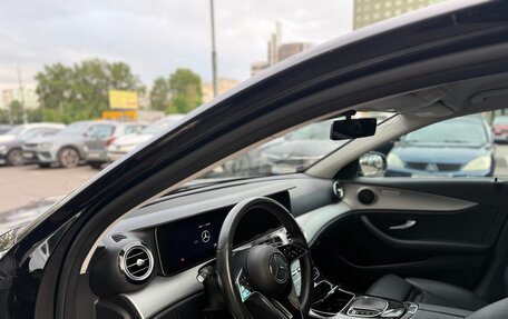 Mercedes-Benz E-Класс, 2021 год, 2 750 000 рублей, 10 фотография