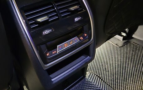 BMW X6, 2022 год, 11 000 000 рублей, 13 фотография