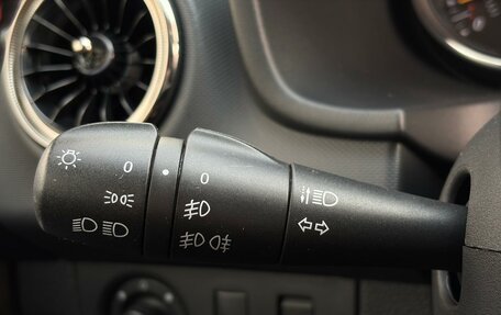 Renault Sandero II рестайлинг, 2018 год, 999 000 рублей, 14 фотография