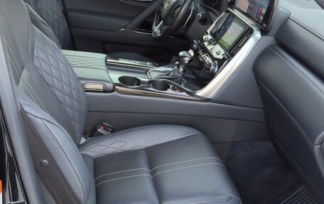 Lexus LX, 2022 год, 13 700 000 рублей, 14 фотография