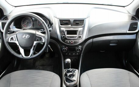 Hyundai Solaris II рестайлинг, 2016 год, 529 000 рублей, 9 фотография