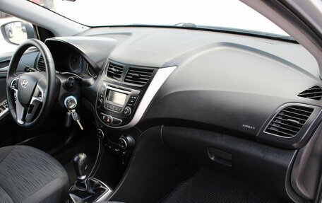 Hyundai Solaris II рестайлинг, 2016 год, 529 000 рублей, 8 фотография