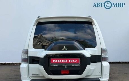 Mitsubishi Pajero IV, 2014 год, 2 200 111 рублей, 7 фотография