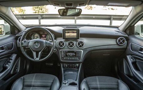 Mercedes-Benz GLA, 2015 год, 1 878 000 рублей, 14 фотография