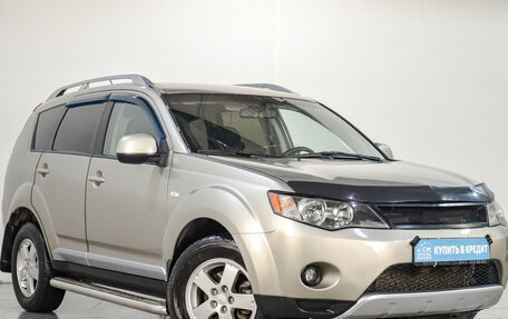 Mitsubishi Outlander III рестайлинг 3, 2007 год, 999 000 рублей, 1 фотография