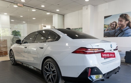 BMW 5 серия, 2024 год, 8 100 000 рублей, 4 фотография