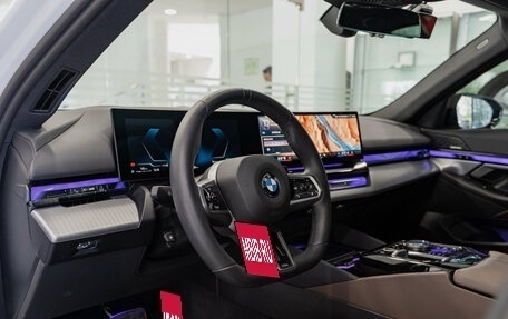 BMW 5 серия, 2024 год, 8 100 000 рублей, 10 фотография