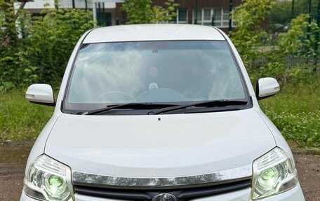Toyota Sienta I, 2011 год, 790 000 рублей, 3 фотография