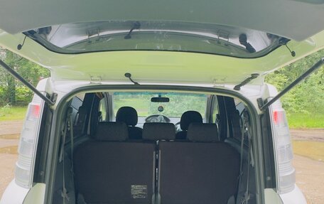 Toyota Sienta I, 2011 год, 790 000 рублей, 10 фотография