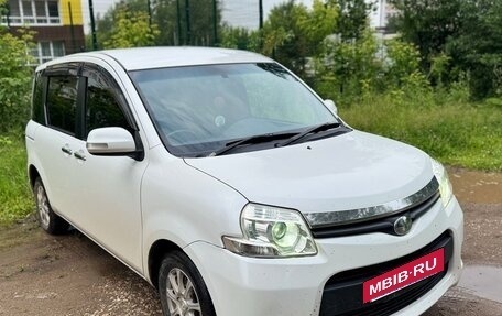 Toyota Sienta I, 2011 год, 790 000 рублей, 2 фотография
