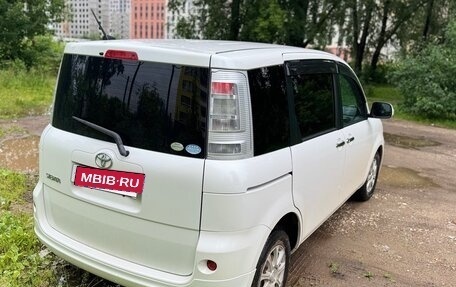 Toyota Sienta I, 2011 год, 790 000 рублей, 4 фотография