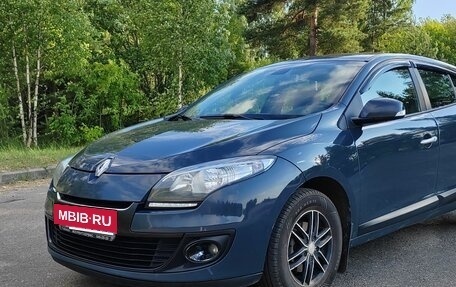 Renault Megane III, 2013 год, 730 000 рублей, 2 фотография
