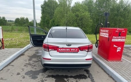 KIA Rio III рестайлинг, 2016 год, 900 000 рублей, 2 фотография