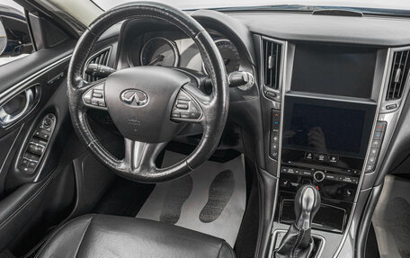 Infiniti Q50 I рестайлинг, 2017 год, 1 849 000 рублей, 19 фотография