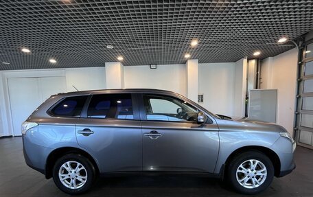 Mitsubishi Outlander III рестайлинг 3, 2013 год, 1 750 000 рублей, 2 фотография
