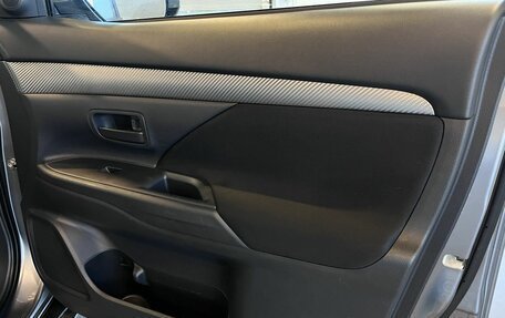Mitsubishi Outlander III рестайлинг 3, 2013 год, 1 750 000 рублей, 25 фотография