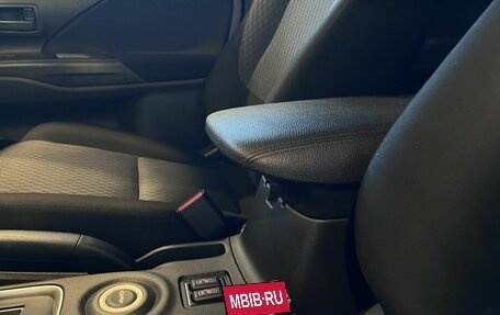 Mitsubishi Outlander III рестайлинг 3, 2013 год, 1 750 000 рублей, 29 фотография
