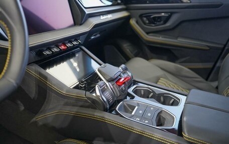 Lamborghini Urus I, 2025 год, 32 000 000 рублей, 9 фотография
