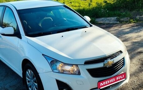 Chevrolet Cruze II, 2015 год, 800 000 рублей, 9 фотография